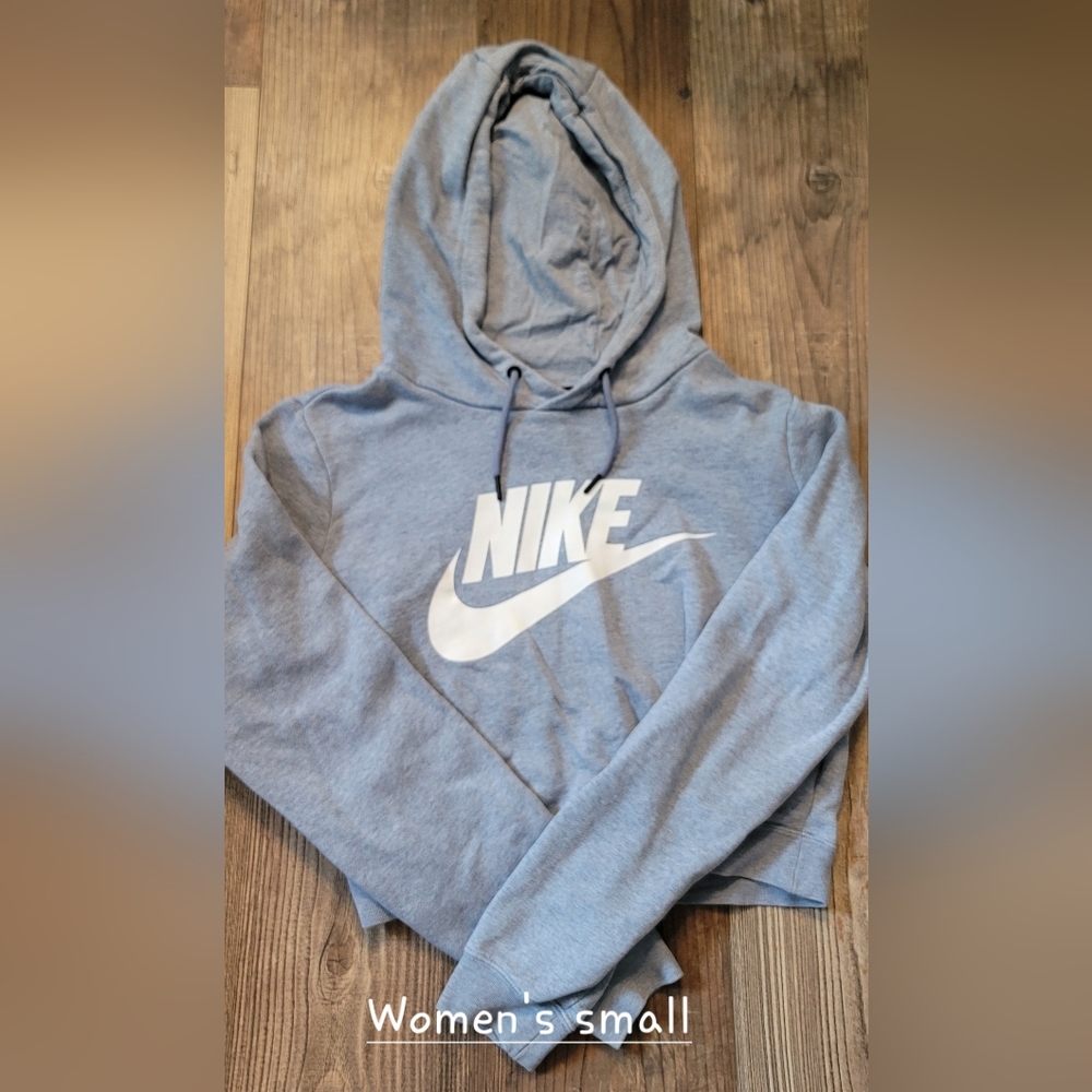Nike crop hoodie